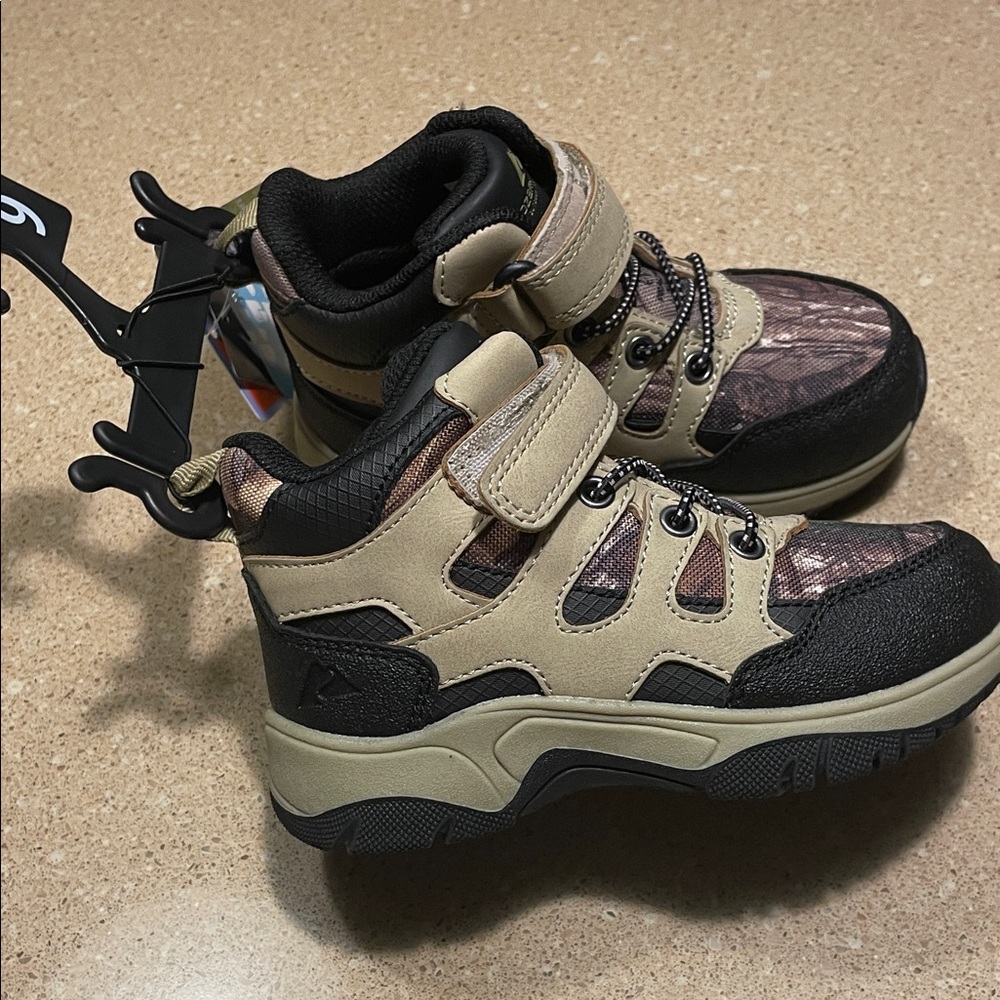 Realtree Kids Tan, Black and Camo Hiking Boots
